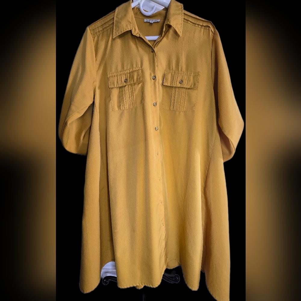 Women's Dress Shirt